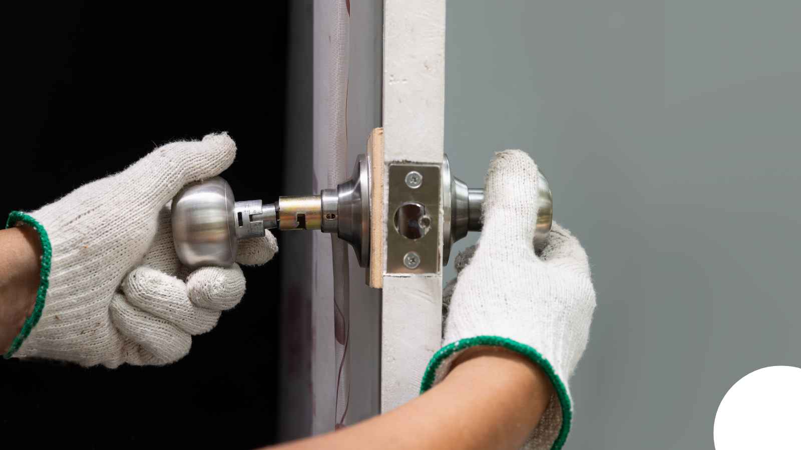 Locksmith in Huntsville, AL — Commercial Lock Repair Huntsville Locksmith in Huntsville, AL — Commercial Lock Repair Huntsville